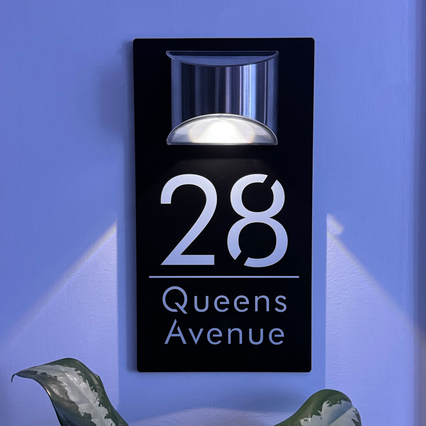 🔥49% OFF🔥Personalized Solar Modern Door Plaque